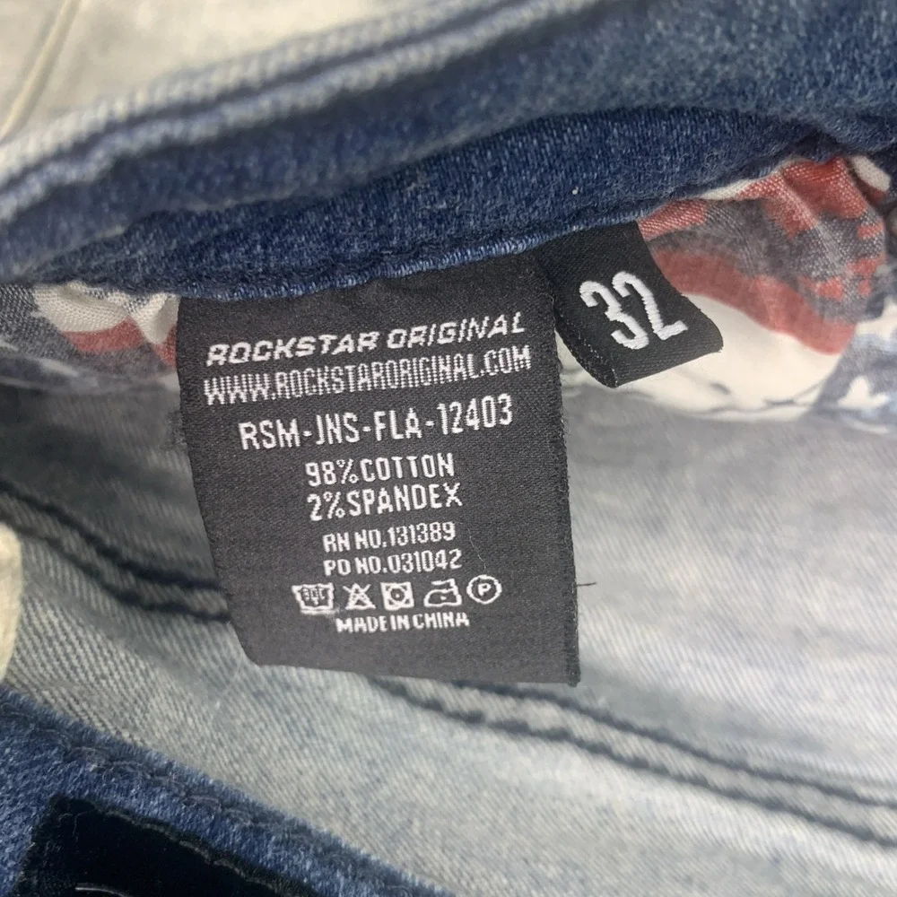 NWT Rockstar Denim Lakyn Light Wash Stacked Flare Jean 98% COTTON SLIM - Size 32